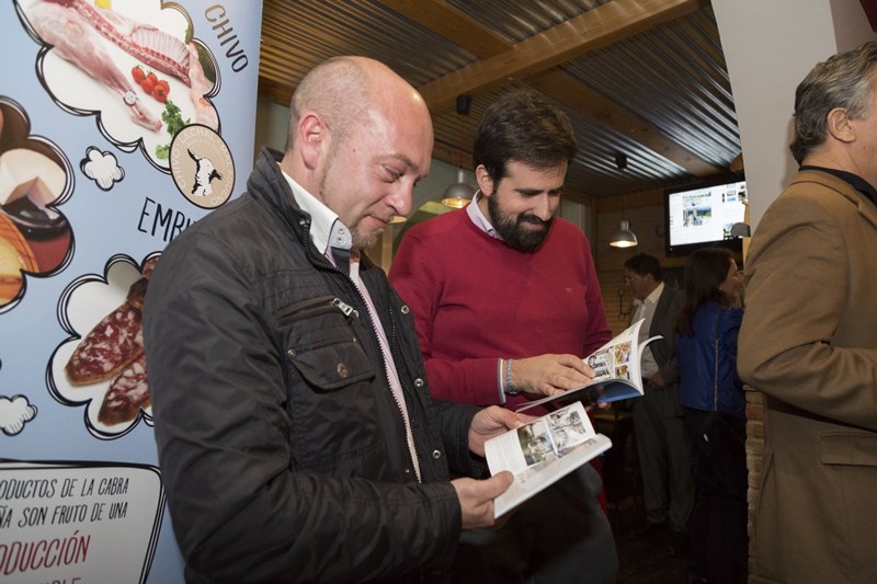 guía turística Pasión por Estepona revista 2