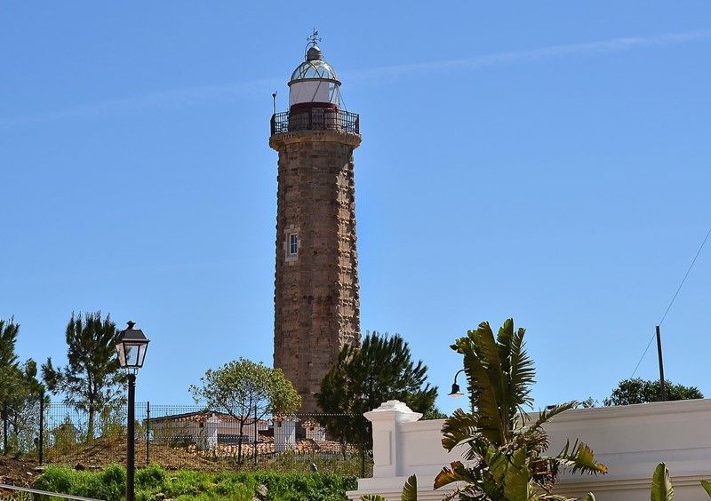 Faro de Punta Doncella 02