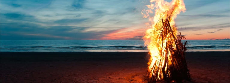 la noche de San Juan en Estepona portada
